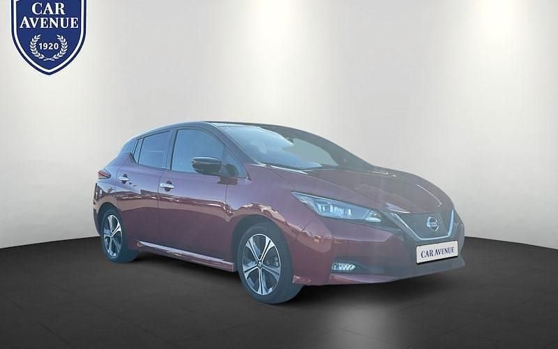 Gebraucht Nissan Leaf N-Connecta 110 kW (150 PS) 2020 Rot Kleinwagen