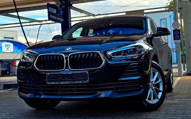 Schwarz Gebraucht 2022 BMW X2 Advantage SUV | 18.990 € (Superpreis) - Bild 1/4