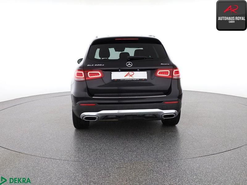Gebraucht Mercedes GLC220 AMG 194 PS (142 kW) 2019 Obsidianschwarz SUV