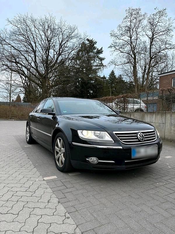 Usado VW Phaeton 239 HP (175 kW) 2010 Preto Sedan