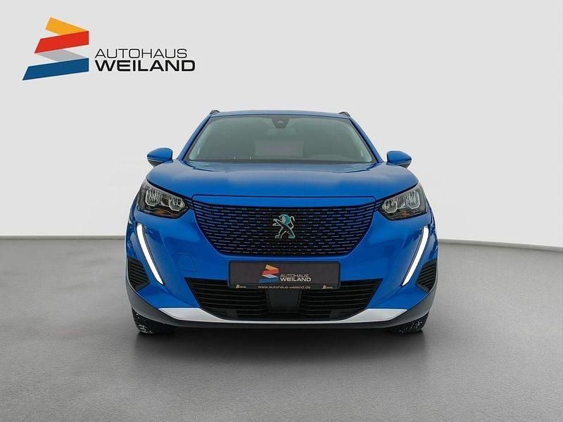 Gebraucht Peugeot e-2008 Allure 100 kW (136 PS) 2021 Blau SUV