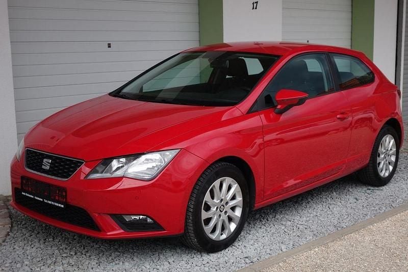 Rot Gebraucht 2013 Seat Leon SC Style Kleinwagen | 7.699 € (Guter Preis) - Bild 1/4