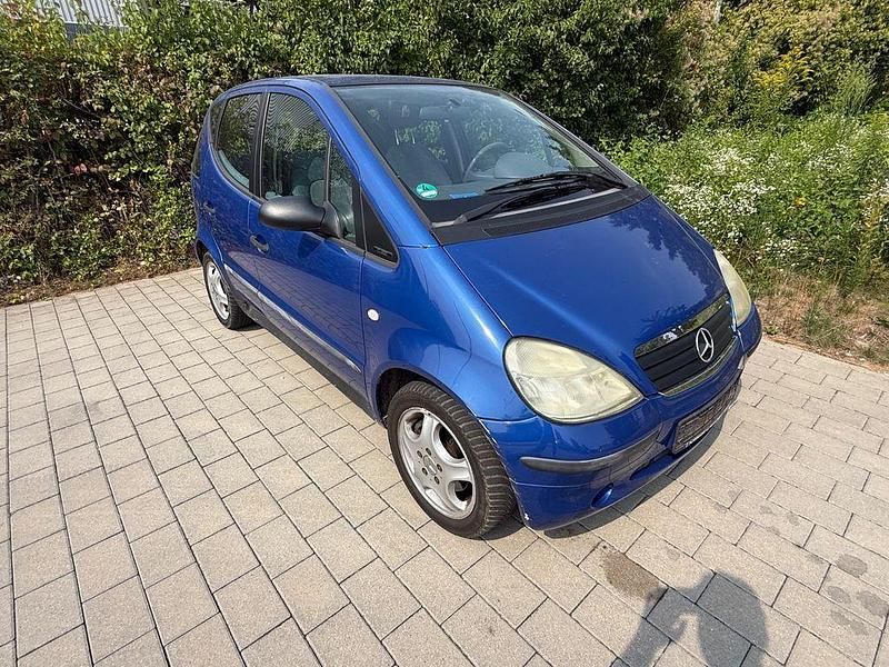 Blau Gebraucht 1999 Mercedes A160 Elegance Van / Kleinbus | 1.999 € (Teuer) - Bild 1/4
