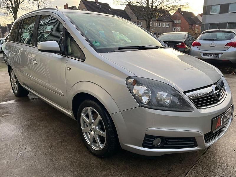 Gebraucht Opel Zafira Edition 105 PS (77 kW) 2007 Silber Van / Kleinbus
