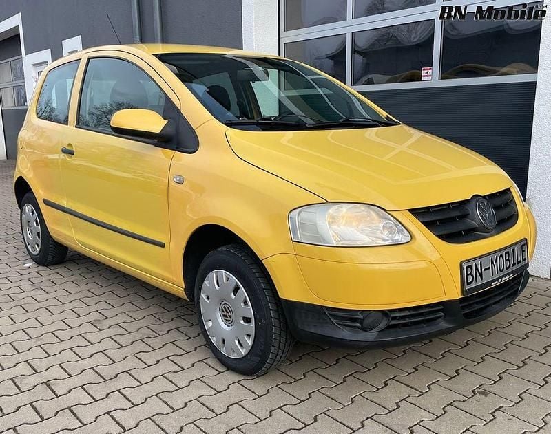 Gelb Gebraucht 2008 VW Fox Kleinwagen | 1.780 € (Guter Preis) - Bild 1/4