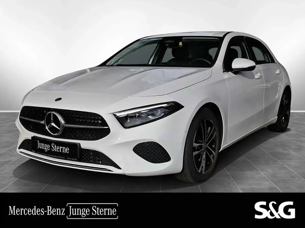Gebraucht Mercedes A200 Progressive 163 PS (119 kW) 2024 Limousine