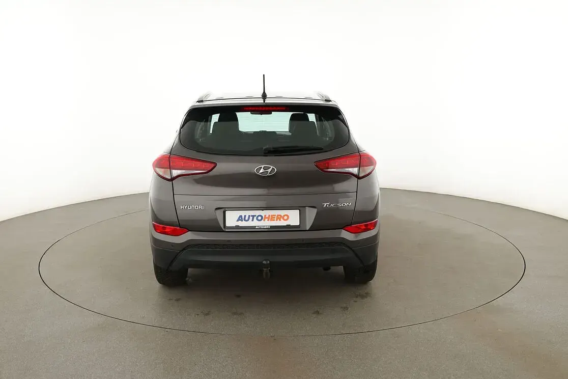 Gebraucht Hyundai Tucson Trend 141 PS (103 kW) 2017 Braun SUV