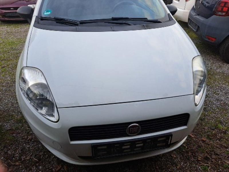 Weiß Gebraucht 2012 Fiat Punto Kleinwagen | 2.750 € - Bild 1/4