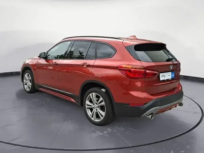 Gebraucht BMW X1 Sport Line 192 PS (141 kW) 2019 Orange SUV