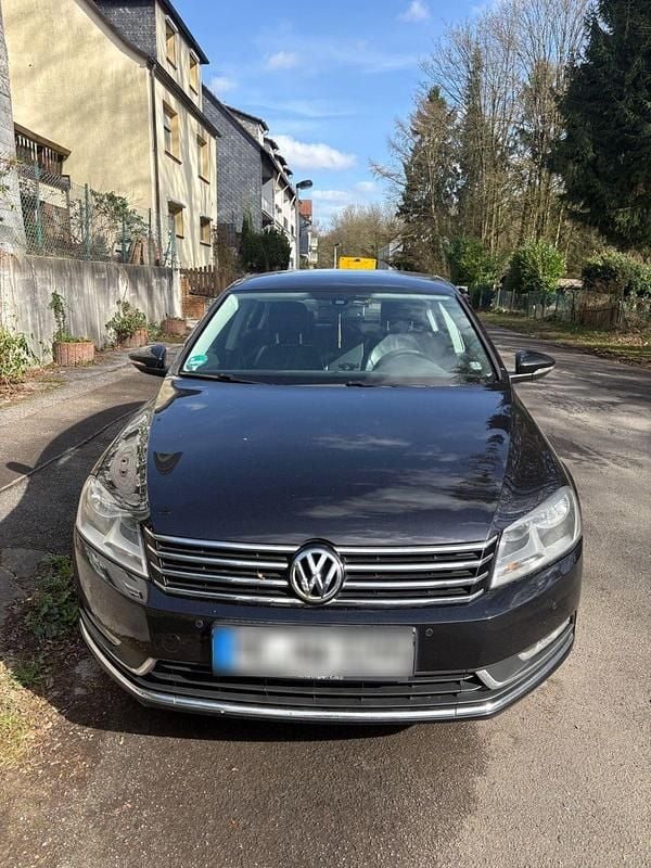 Gebraucht VW Passat Edition 150 PS (110 kW) 2014 Schwarz Limousine