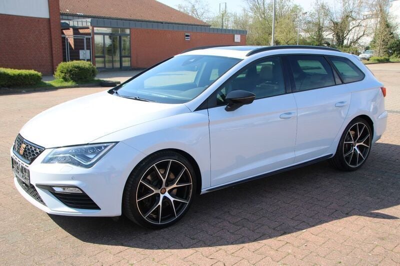 Grau Gebraucht 2020 Cupra Leon Limousine | 24.390 € (Superpreis) - Bild 1/4