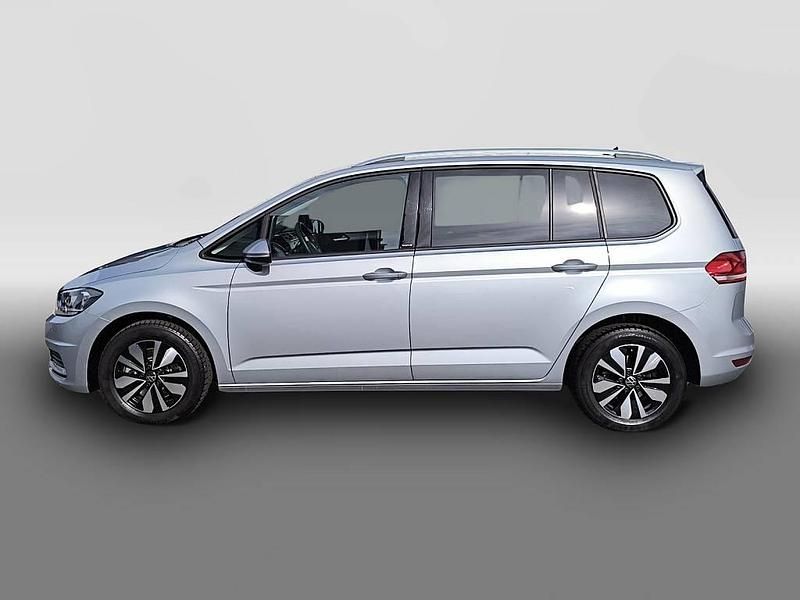 Gebraucht VW Touran Move 150 PS (110 kW) 2024 Silber Van / Kleinbus