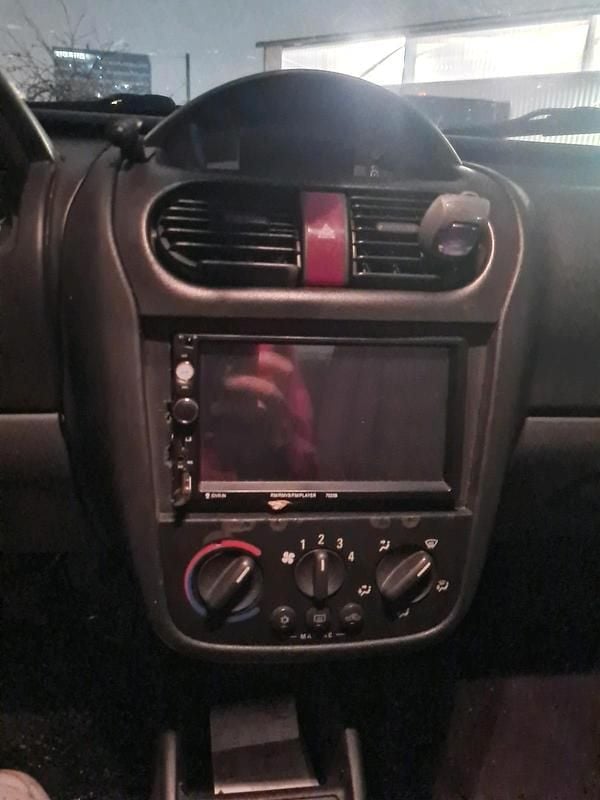 Gebraucht Opel Corsa 75 PS (55 kW) 2001 Grau Kleinwagen