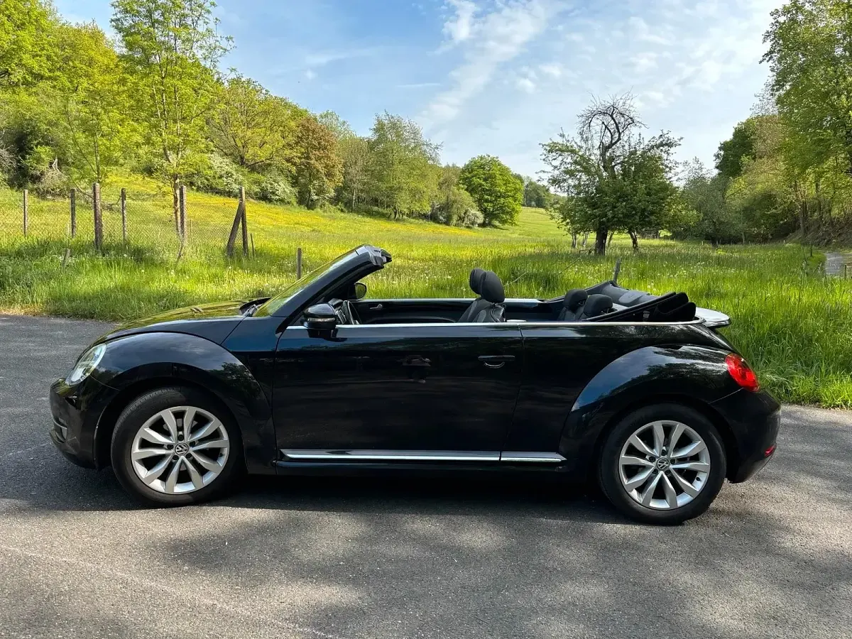 Usata VW Beetle Cabriolet 105 CV (77 kW) 2013 Nero Cabrio