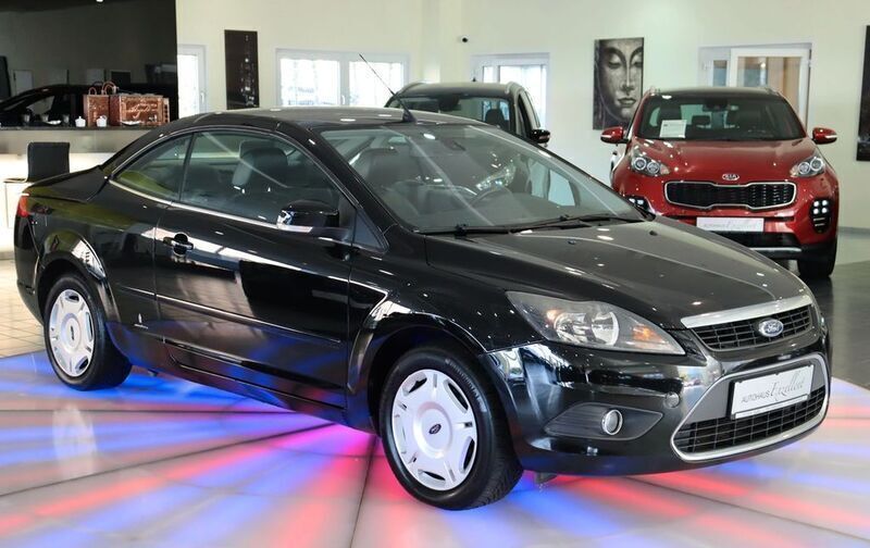 Gebraucht Ford Focus Cabriolet Titanium 145 PS (106 kW) 2010 Neroschwarz Cabrio