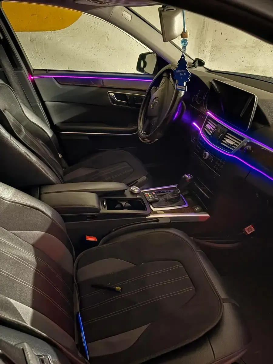 Gebraucht Mercedes E220 170 PS (125 kW) 2011 Schwarz Kombi