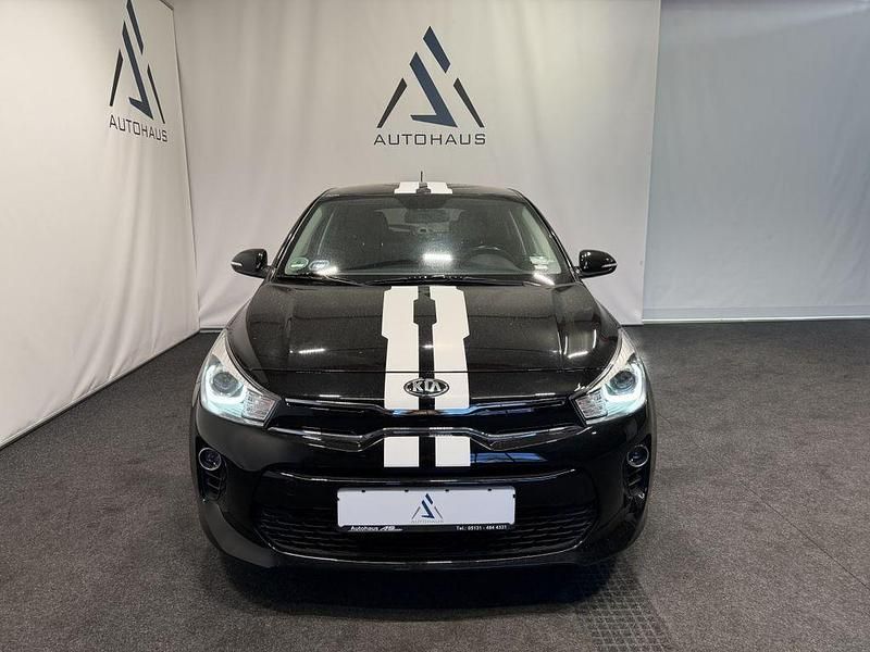 Gebraucht Kia Rio DREAM-TEAM Edition 84 PS (61 kW) 2018 Schwarz Limousine