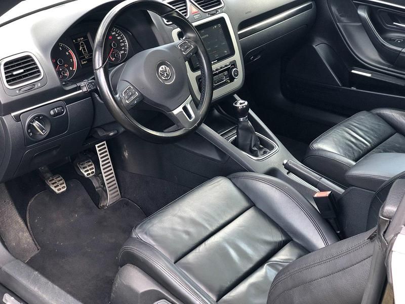 Gebraucht VW Eos 122 PS (89 kW) 2011 Braun Cabrio