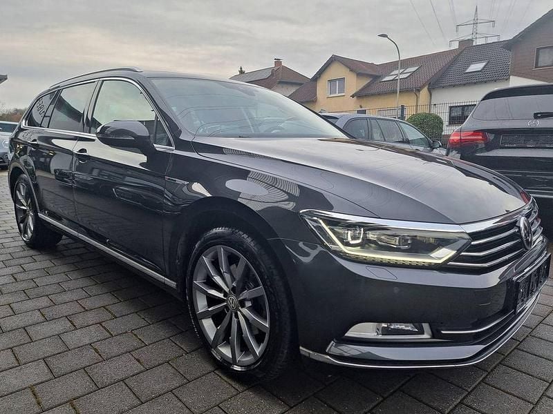 Gebraucht VW Passat 190 PS (139 kW) 2018 Grau Limousine