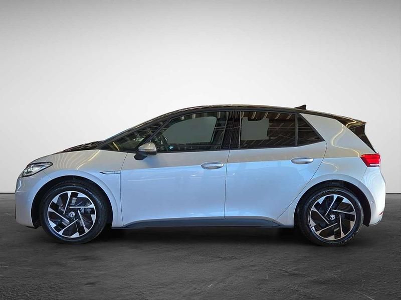 Gebraucht VW ID.3 Pro Performance 150 kW (204 PS) 2023 Scale silver metallic Kleinwagen