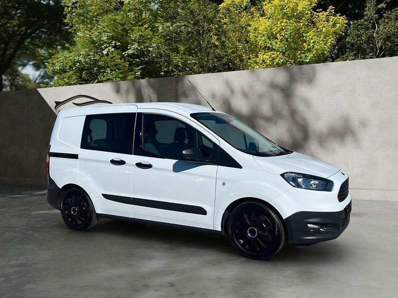 Gebraucht Ford Transit 101 PS (74 kW) 2018 Weiß Kombi