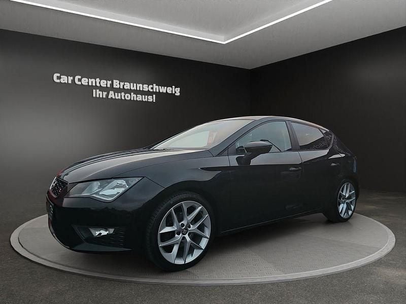 Schwarz Gebraucht 2013 Seat Leon FR Limousine | 10.999 € (Fairer Preis) - Bild 1/4