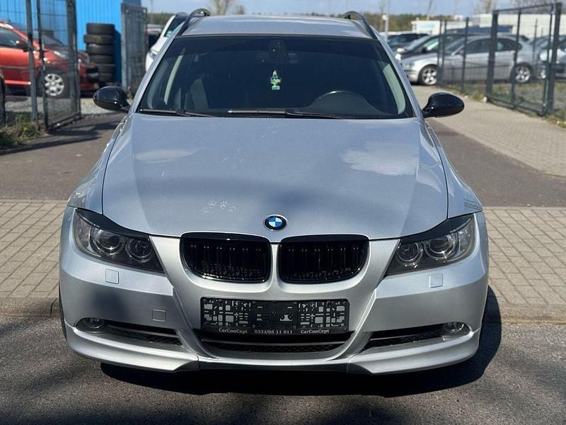 Silber Gebraucht 2006 BMW 325 Performance Kombi | 6.990 € (Superpreis) - Bild 1/4