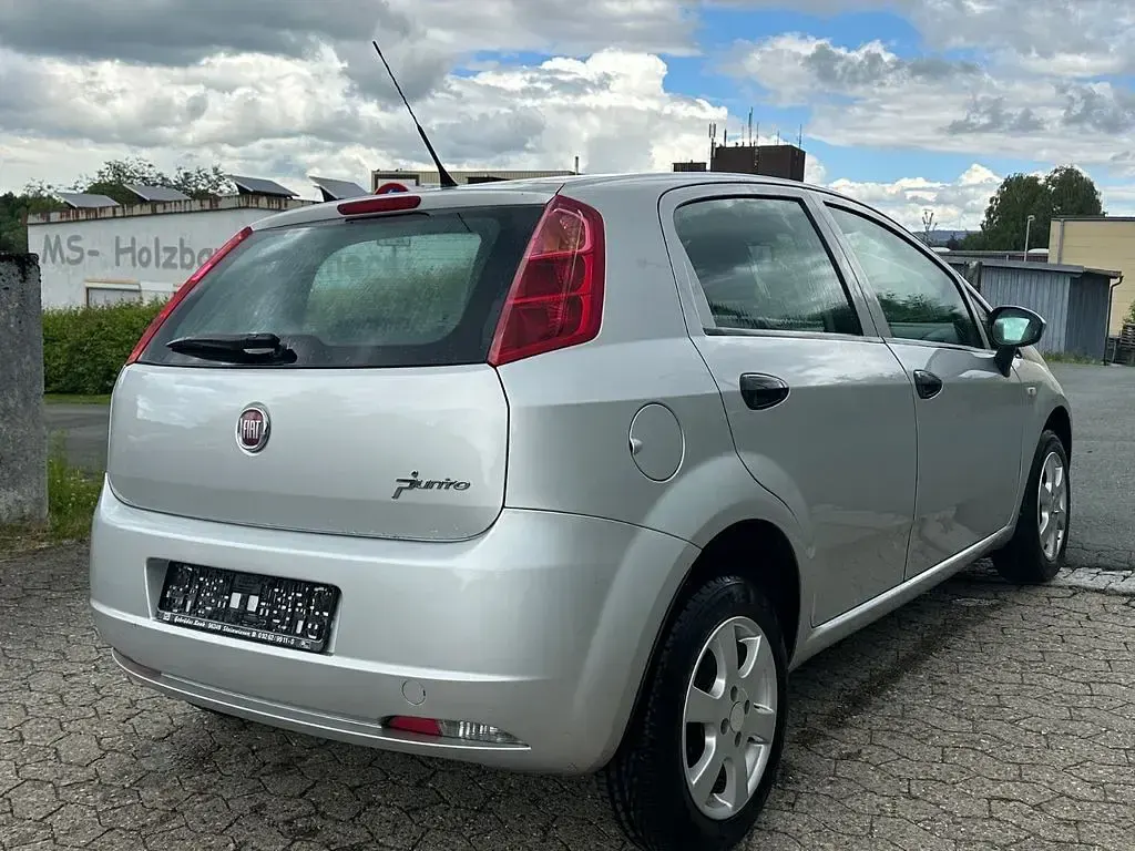 Gebraucht Fiat Punto Evo Dynamic 105 PS (77 kW) 2011 Kleinwagen