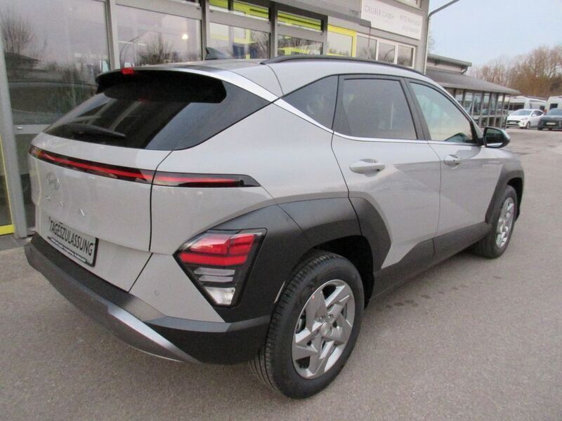 Gebraucht Hyundai Kona Prime 139 PS (102 kW) 2024 Grau SUV