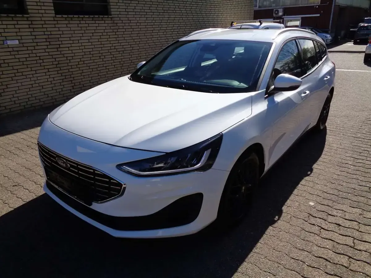 Gebraucht Ford Focus Titanium 116 PS (85 kW) 2024 Weiß Kombi