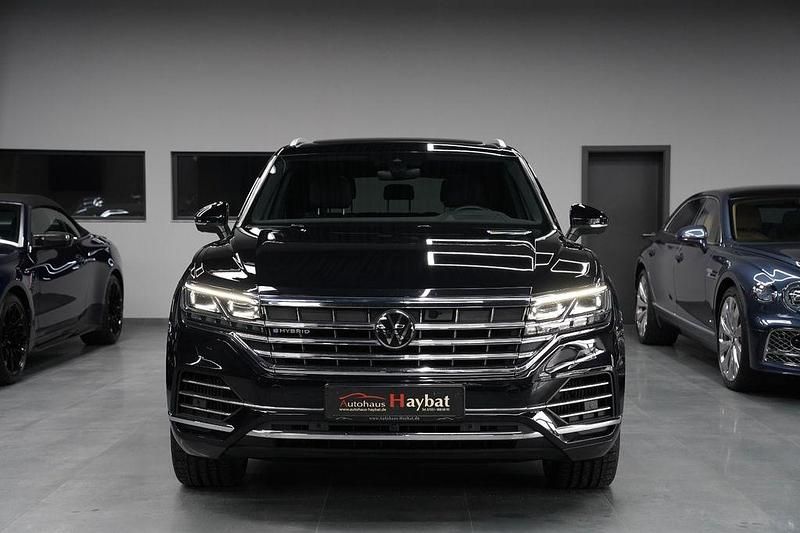 Gebraucht VW Touareg 381 PS (280 kW) 2022 Schwarz SUV