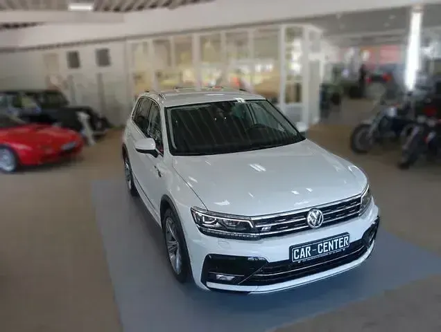 Gebraucht VW Tiguan Highline 150 PS (110 kW) 2020 Weiß SUV
