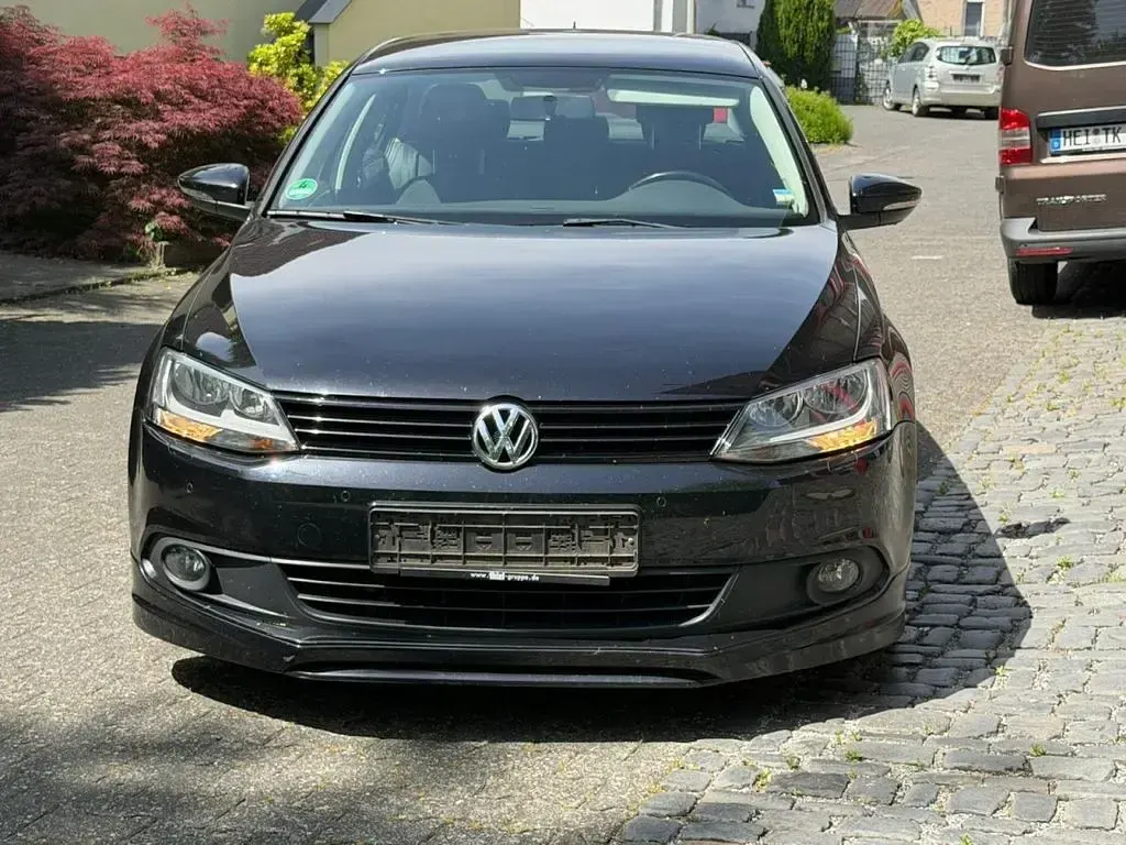 Brugt VW Jetta Individual 105 HK (77 kW) 2011 Sort Sedan