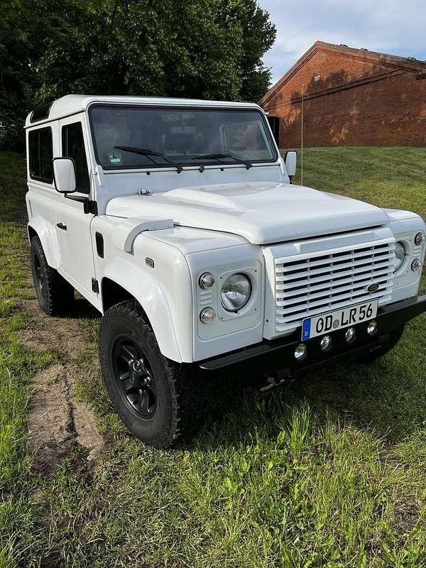 Gebraucht 2012 Land Rover Defender SUV | 44.500 € - Bild 1/4