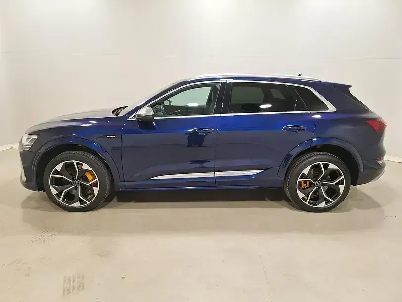 Gebraucht Audi e-tron Sport 369 kW (503 PS) 2022 Navarrablau metallic SUV