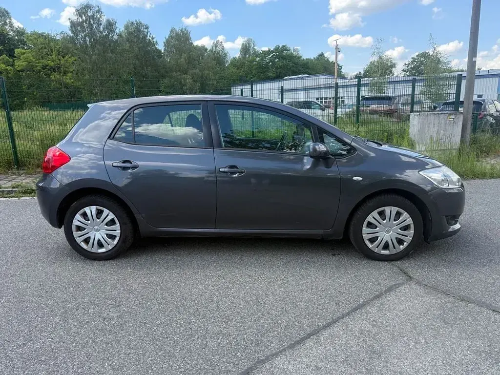 Gebraucht Toyota Auris Executive 124 PS (91 kW) 2007 Grau Kleinwagen