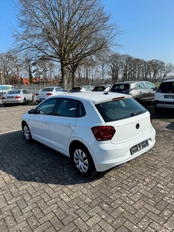 Gebraucht VW Polo Trendline 95 PS (69 kW) 2021 Weiß Kleinwagen