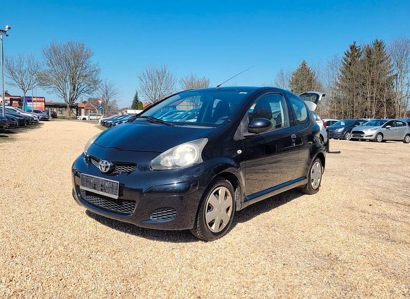 Gebraucht Toyota Aygo Cool 68 PS (50 kW) 2011 Schwarz Kleinwagen