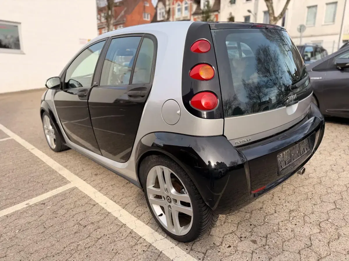 Używany Smart ForFour 122 KM (89 kW) 2006 Srebrny Hatchback