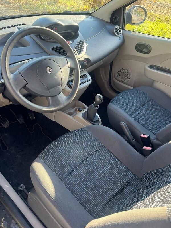 Gebraucht Renault Twingo 58 PS (42 kW) 2008 Schwarz Kleinwagen