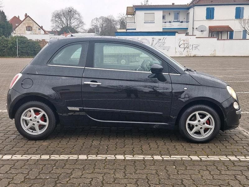 Gebraucht Fiat 500 70 PS (51 kW) 2009 Schwarz Kleinwagen