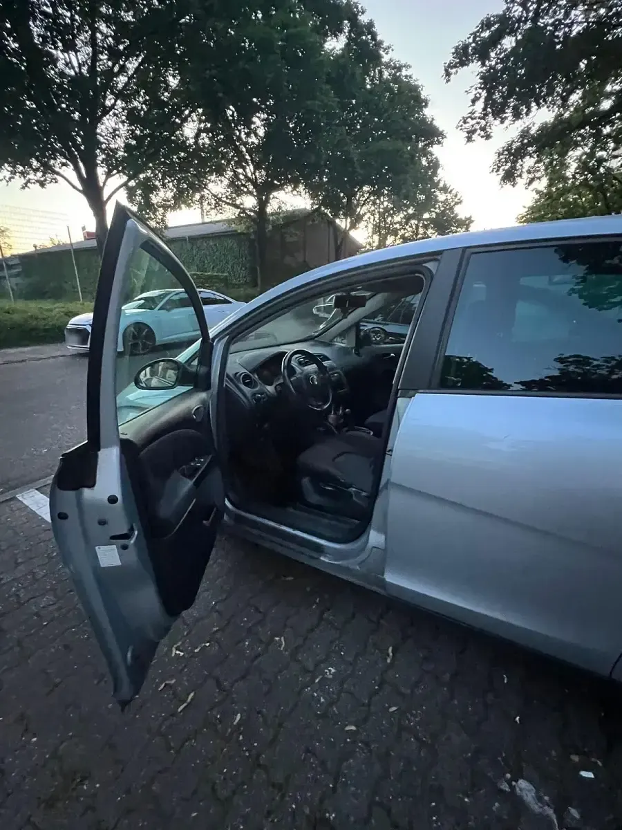 Gebraucht Seat Altea 105 PS (77 kW) 2005 Silber Van / Kleinbus