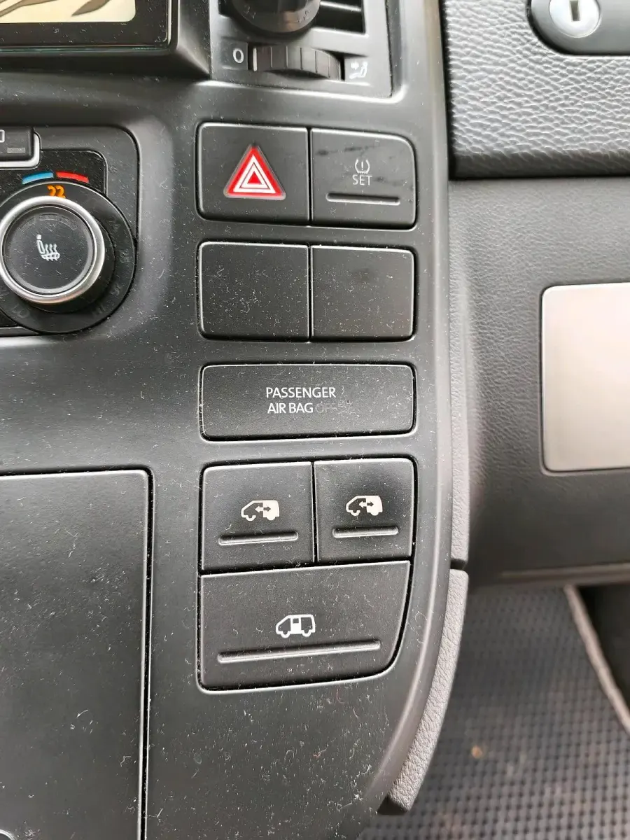 Gebraucht VW Multivan Match 180 PS (132 kW) 2012 Weiß Van / Kleinbus