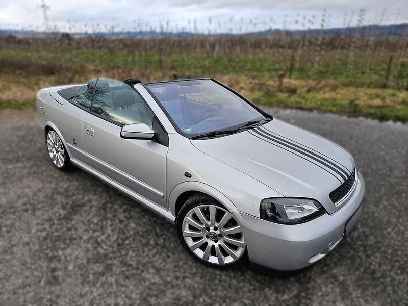 Gebraucht Opel Astra Cabriolet Edition 147 PS (108 kW) 2005 Silber Cabrio