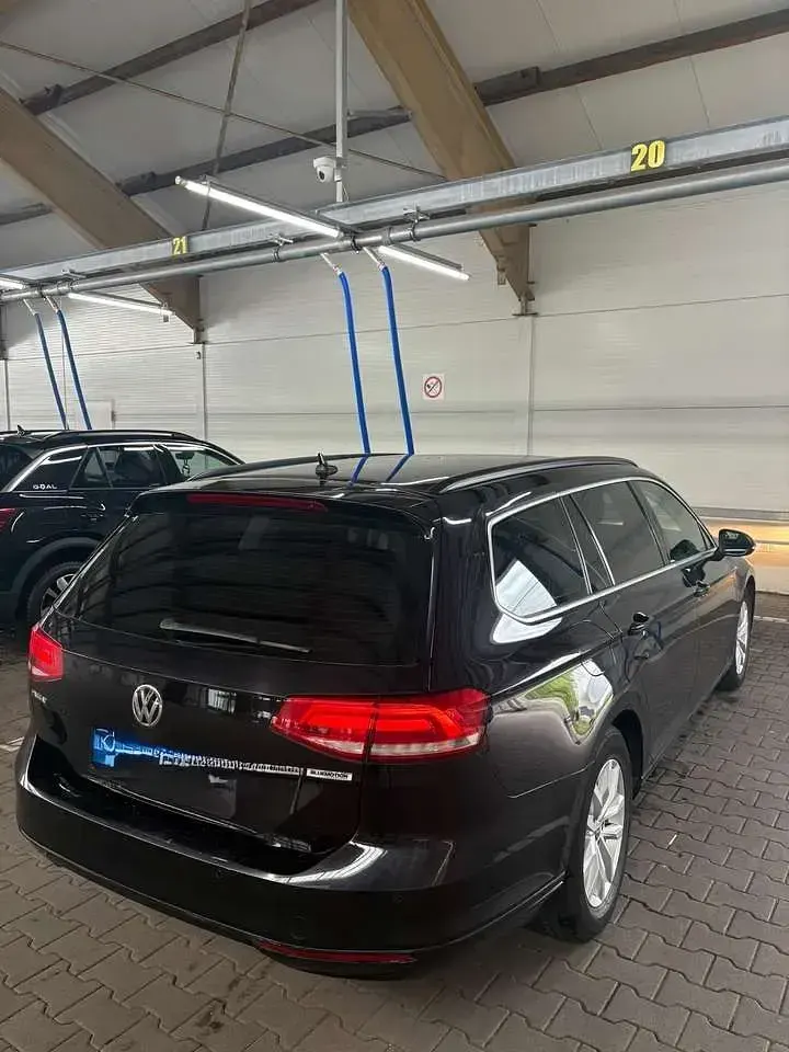 Gebraucht VW Passat Comfortline 150 PS (110 kW) 2015 Kombi