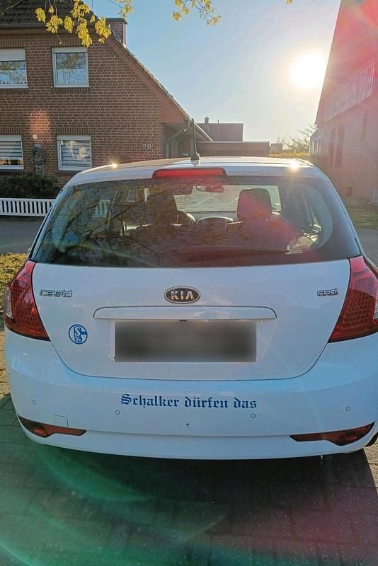 Gebraucht Kia Ceed 2012 Weiß Kleinwagen