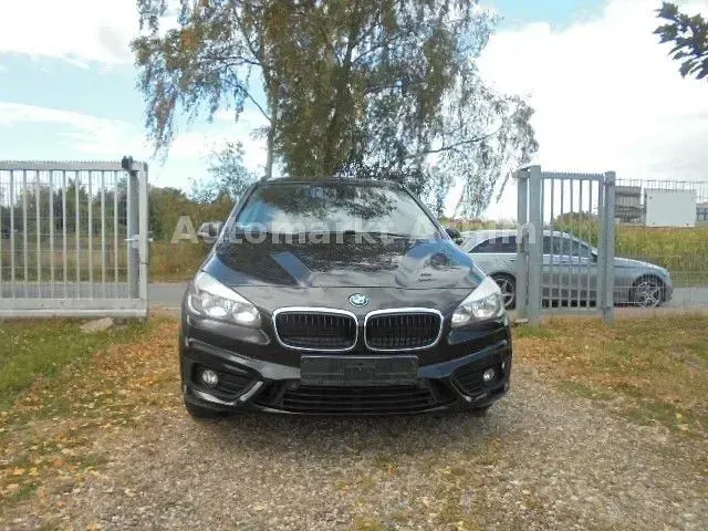 Gebraucht BMW 220 Gran Tourer Advantage 190 PS (139 kW) 2017 Schwarz Van / Kleinbus