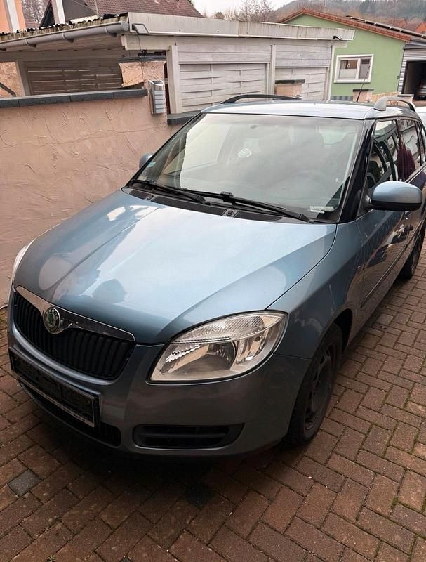 Blau Gebraucht 2008 Skoda Fabia Kleinwagen | 650 € (Superpreis) - Bild 1/4