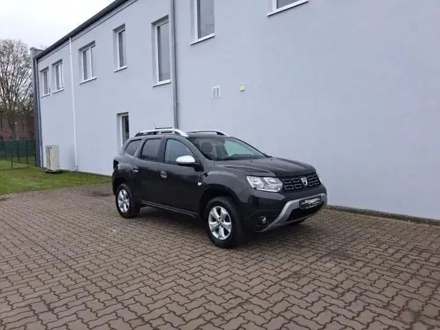 Gebraucht Dacia Duster Comfort 114 PS (83 kW) 2018 Perlmuttschwarz SUV