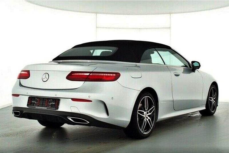 Gebraucht Mercedes E220 AMG 194 PS (142 kW) 2019 Silber Cabrio